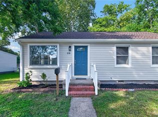 215 Courtney Dr, Hampton, VA 23669