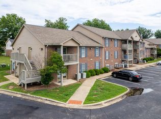 Newburgh Court Apartments, Newburgh, IN 47630