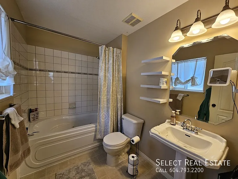36220 Shadbolt Ave — Photo 25