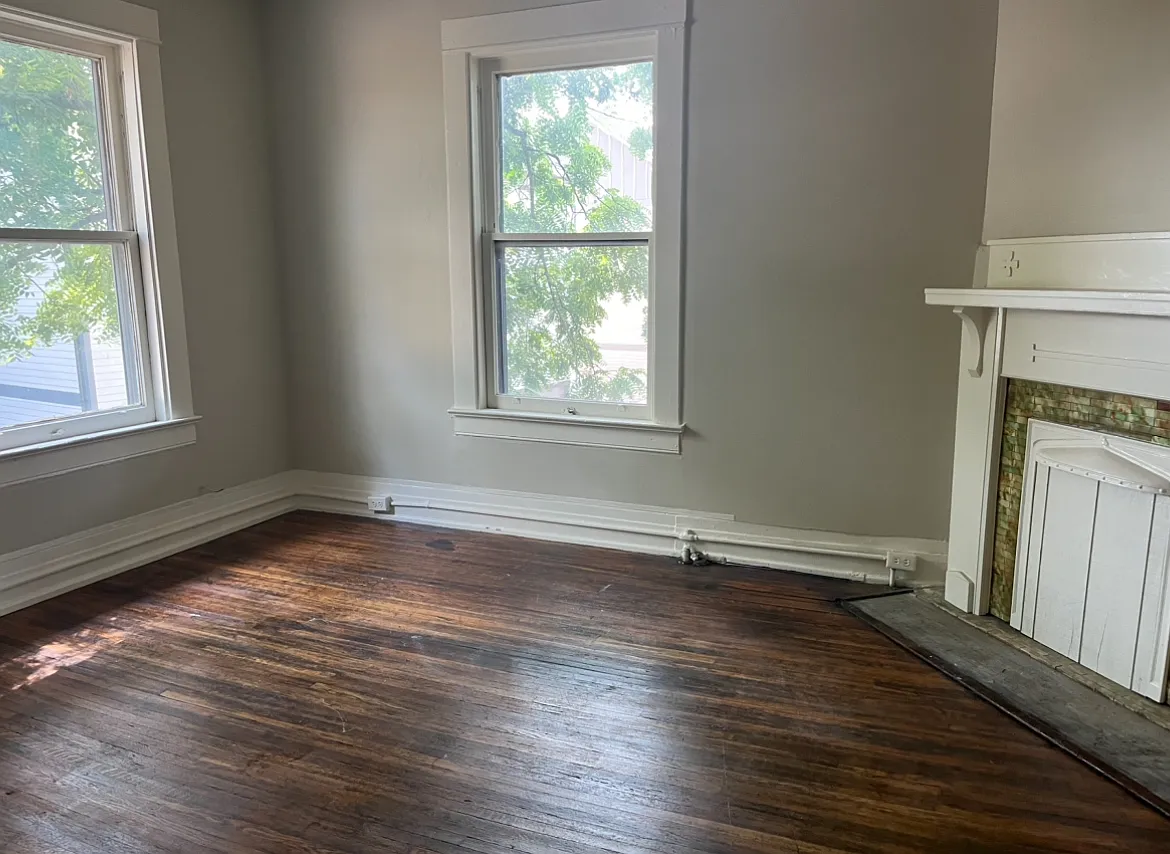 2 bed, 1100 sqft, $1,050 — Photo 4