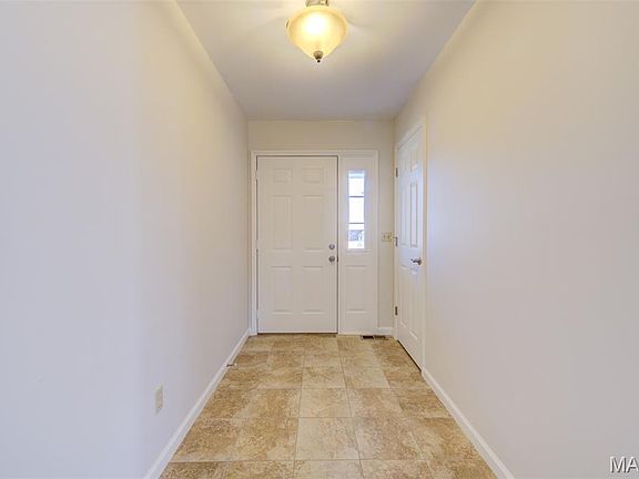 3rd image of 310 Harper Ct