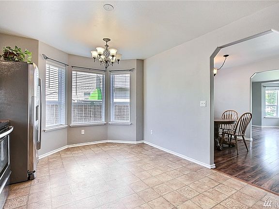 5th image of 17712 67th Ave E