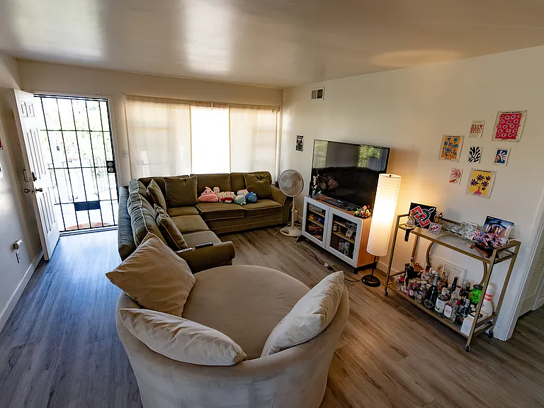 5370 E Falls View Dr — Photo 8