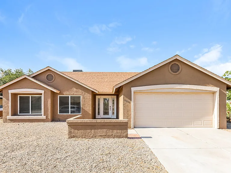 10801 W Wagon Wheel Dr — Photo 1