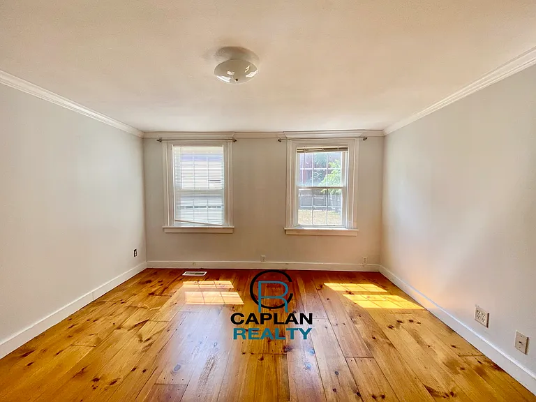 42 Warren St #O1 — Photo 8