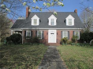 112 S Glenn St, Stoneville, NC 27048
