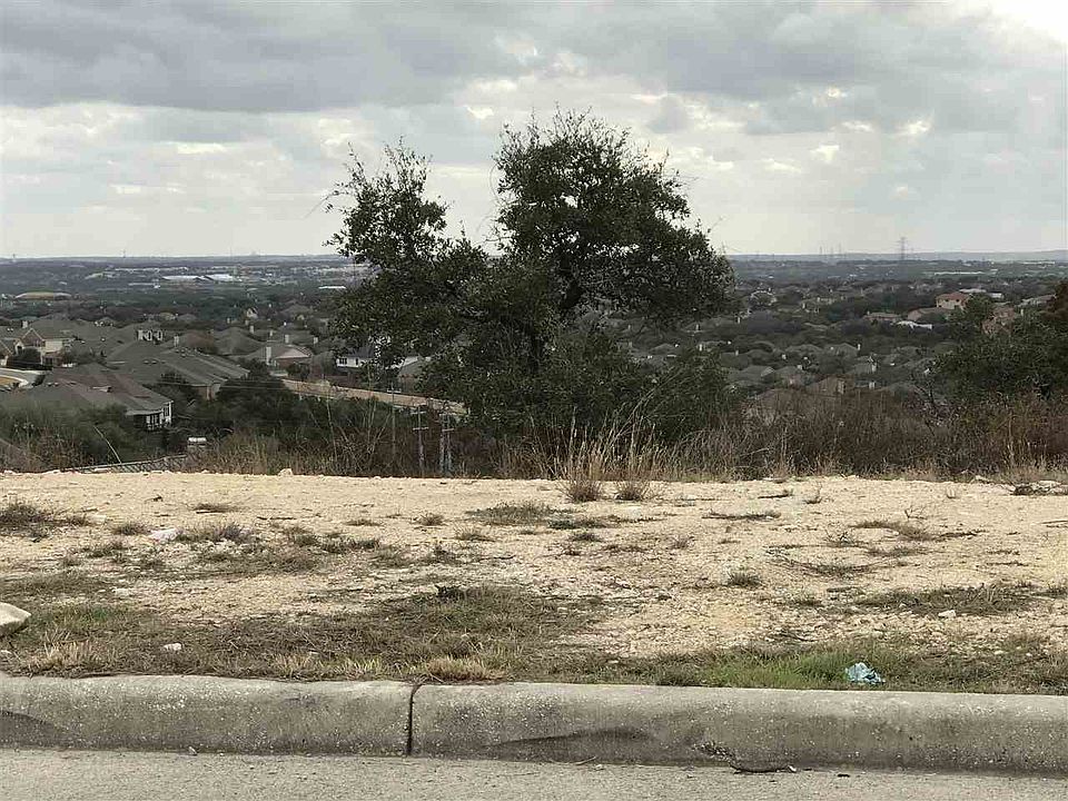 1st image of 16139 Salto Del Agua