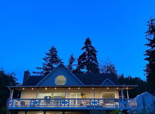 11321 Asta Ln SW, Vashon, WA 98070