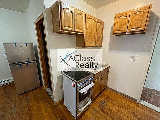 1st image of 25-03 Steinway St #B4