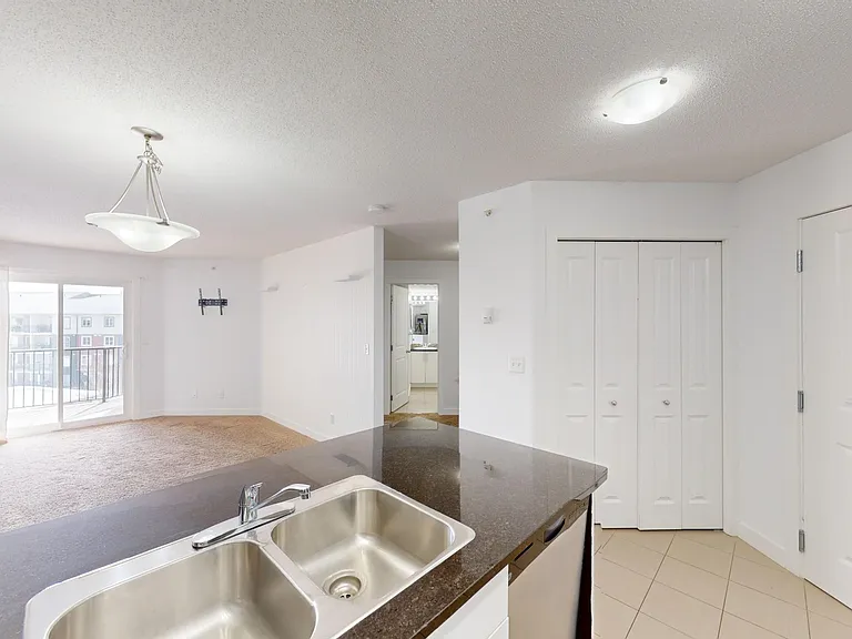 2419 Legacy Blvd SE — Photo 6