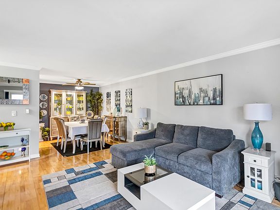 4th image of 1515 E Churchill Dr APT 106