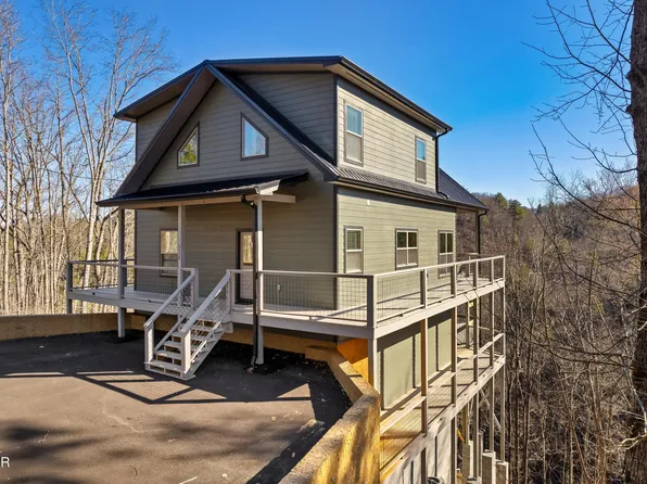 3138 Stepping Stone Dr, Sevierville, TN 37862