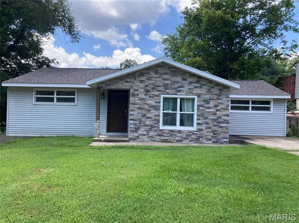 1421 Henderson Ave, Cape Girardeau, MO 63701