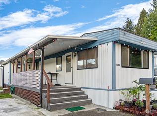 15284 Pine Dr, Renton, WA 98058