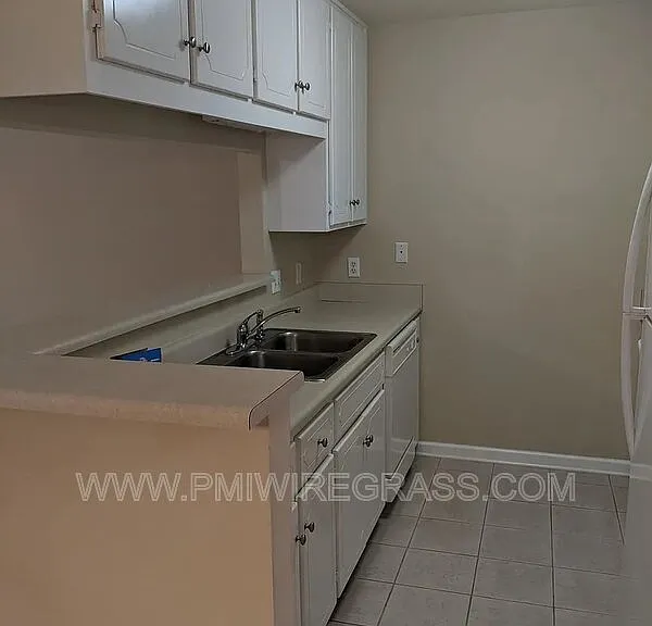 208 Foxchase Ln — Photo 24