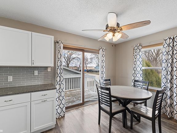 4th image of 2 Country Ln APT 2