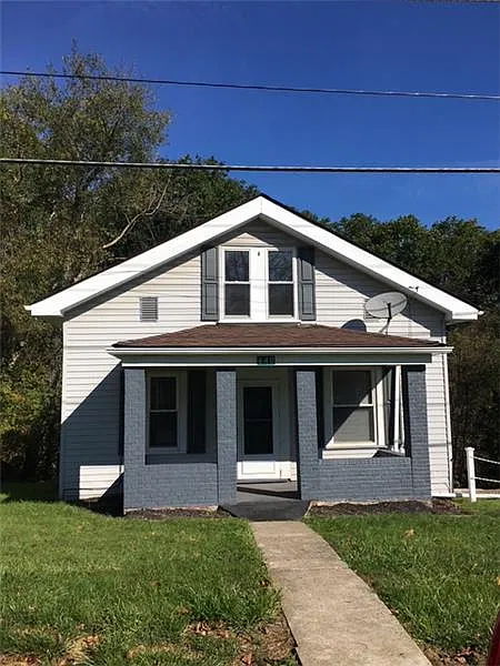 3 bed, 1171 sqft, $1,300 — Photo 1