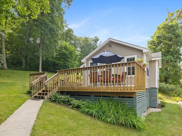 37 Wildwood Road, East Haddam, CT 06415