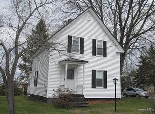 24 Cross St, Brewer, ME 04412