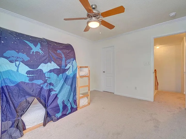 2230 Livingston St — Photo 15