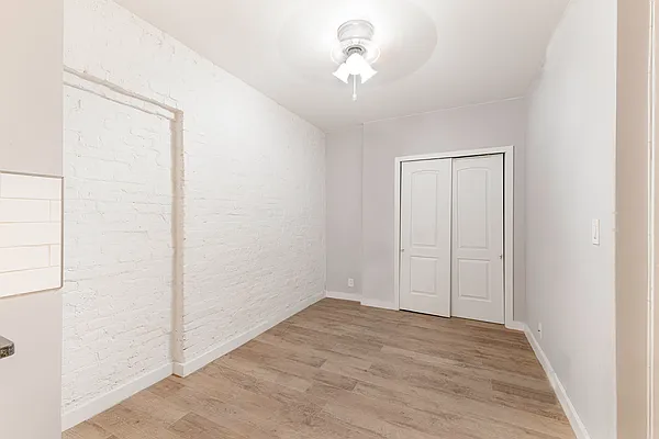 Rented by REAL New York | media 11