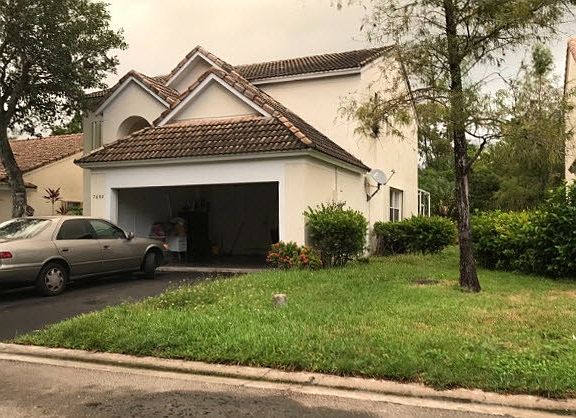 5th image of 7680 Hibiscus Ln