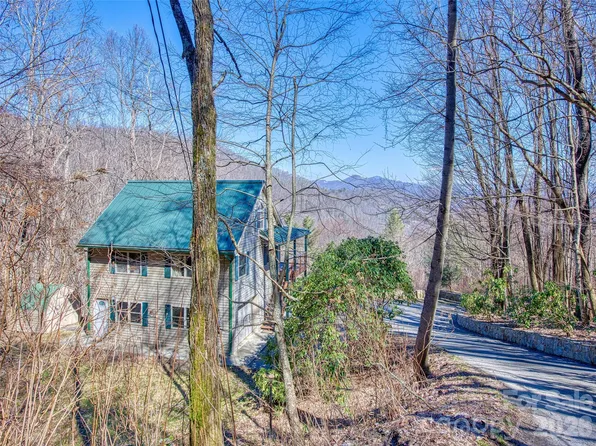 1463 Apple Creek Rd, Waynesville, NC 28786
