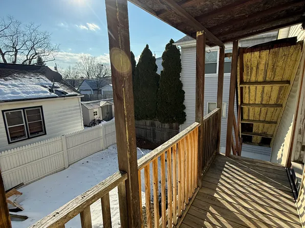 400 13th St #1, Watervliet, NY 12189