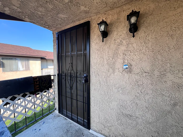 11310 La Mirada Blvd #4 — Photo 3