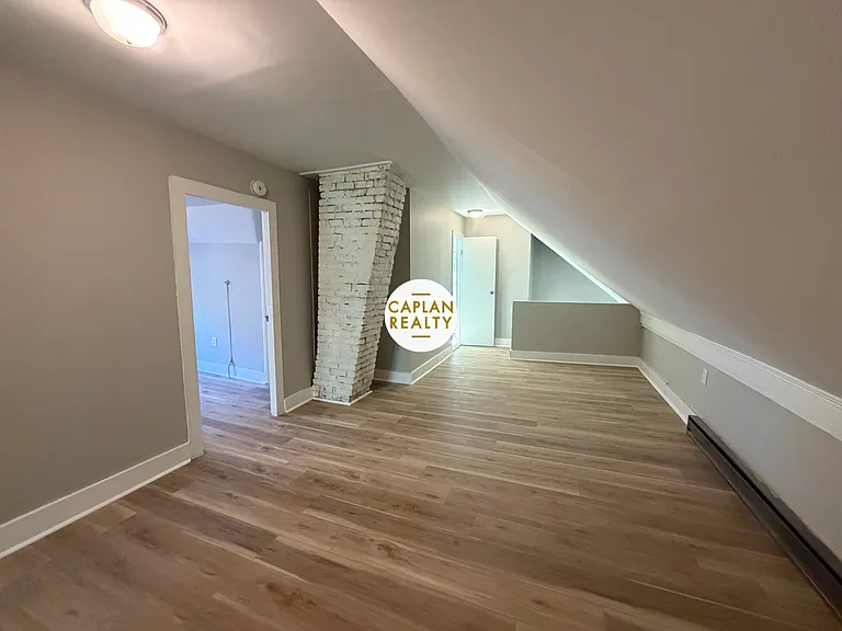 490 Howard Ave #2 — Photo 8