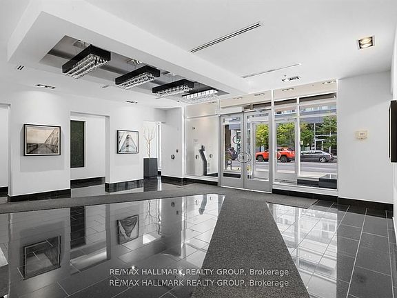 4th image of 101 Richmond Rd #611