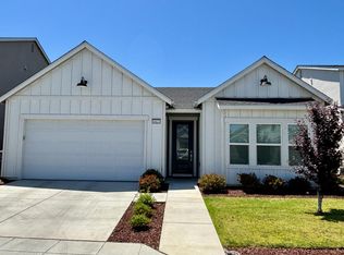6423 E Robinson Ave, Fresno, CA