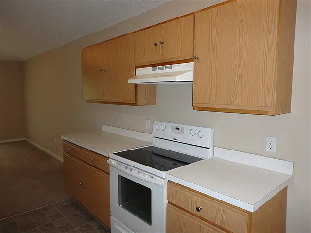 3 bed, 2.0 bath, 1645 sqft, $2,480 — Photo 3