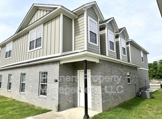 801 S Amarillo Ave #1, Fayetteville, AR 72704