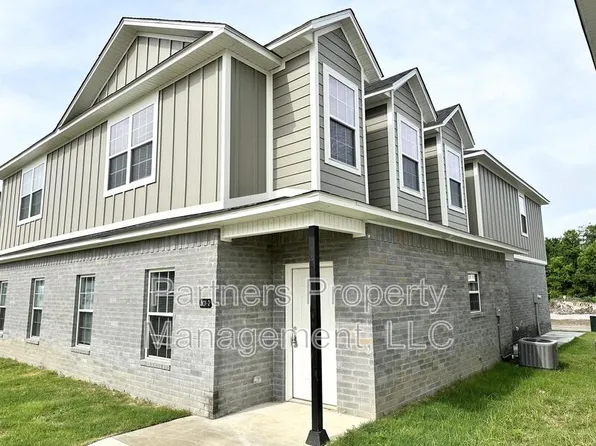 801 S Amarillo Ave #1, Fayetteville, AR 72704