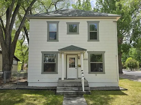 1202 S 1st Street, Montrose, CO 81401