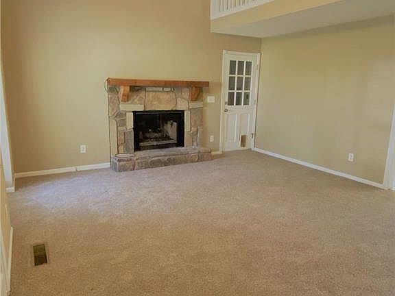 3rd image of 2417 Tammeron Dr SW