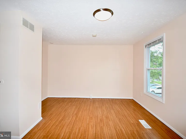 222 Canfield Ter — Photo 14