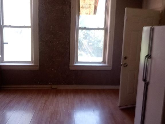4th image of 4746 S Broadway #2F