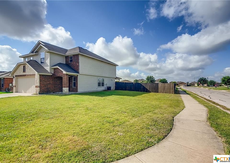 1st image of 100 Camellia Dr