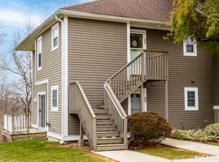 53 Brushy Plain Rd APT 6E, Branford, CT 06405