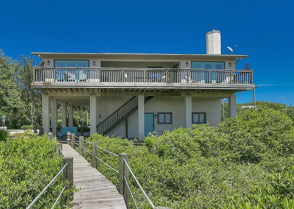 Rear view to intercoastal