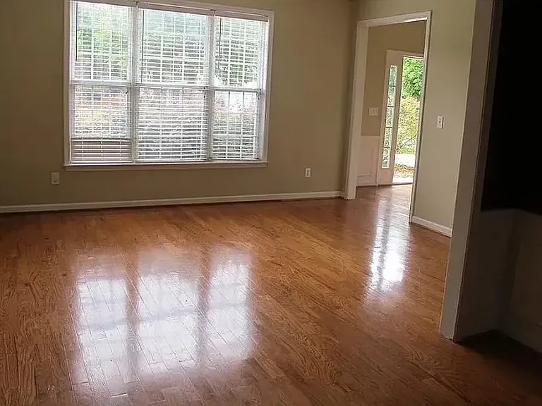 7320 Brassfield Dr — Photo 6
