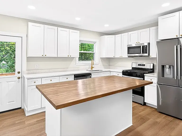 634 Madison Ave — Photo 4