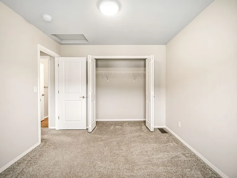 8411 N James Ct — Photo 38