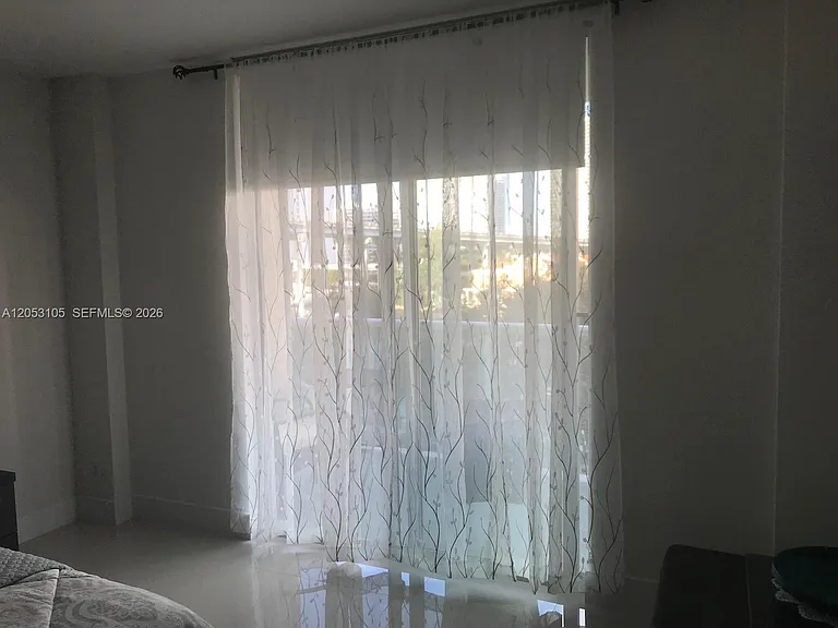 19390 Collins Ave #417 — Photo 9