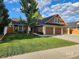 412 N Summerwind Dr, Nampa, ID 83651