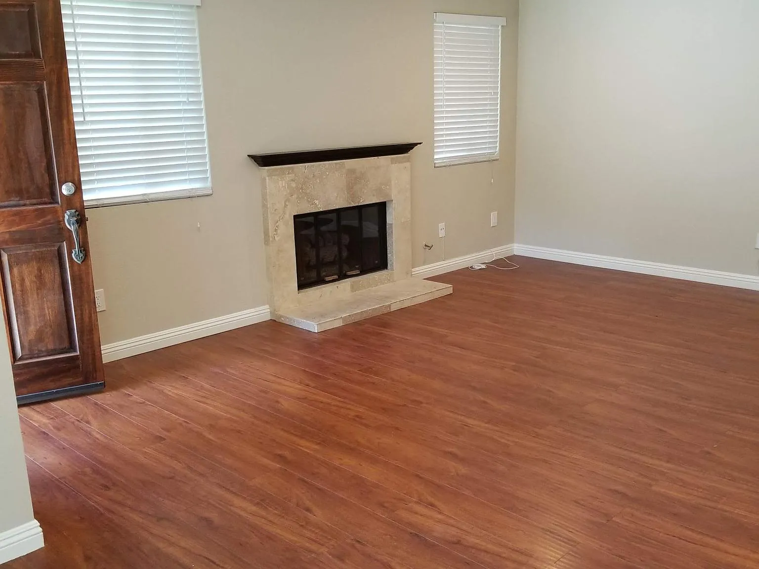 3 bed, 2.5 bath, 1138 sqft, $3,500 — Photo 3