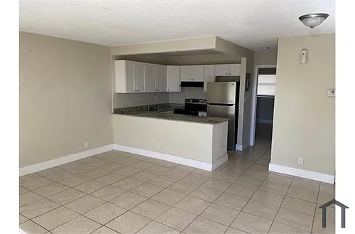 201 NW 32nd Ct Photo 1