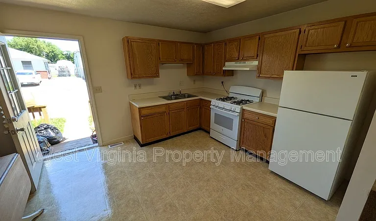 1123 24th St #1123B — Photo 3